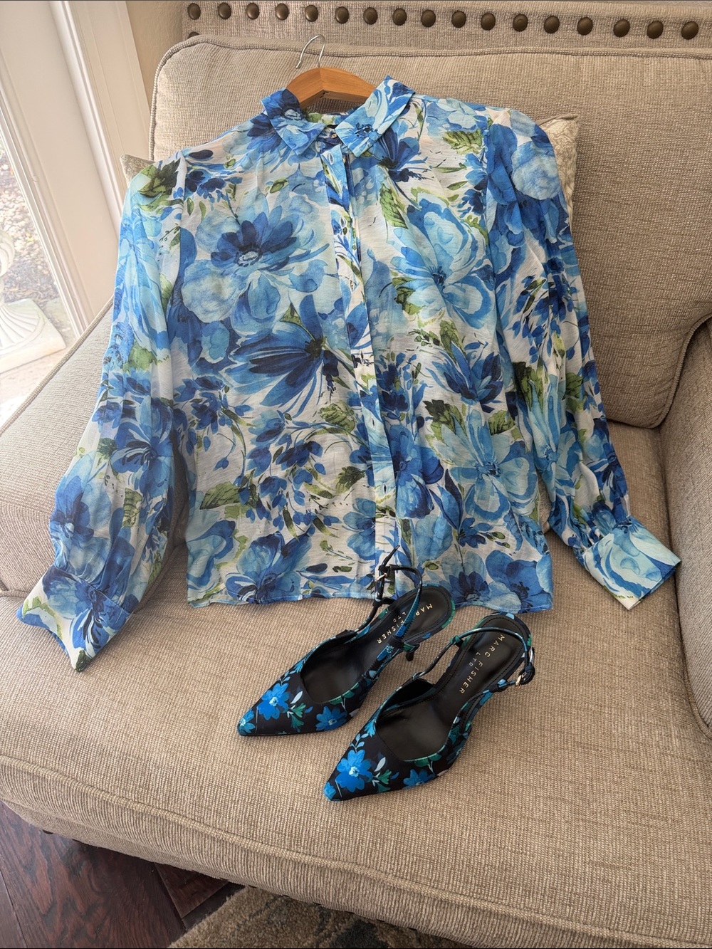Zara Blue Floral Sheer Button-Front Blouse